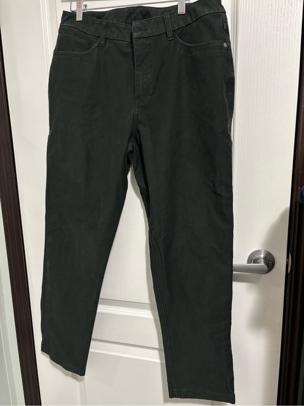 lululemon athletica Men's Dark Forest Green ABC Chinos Pants